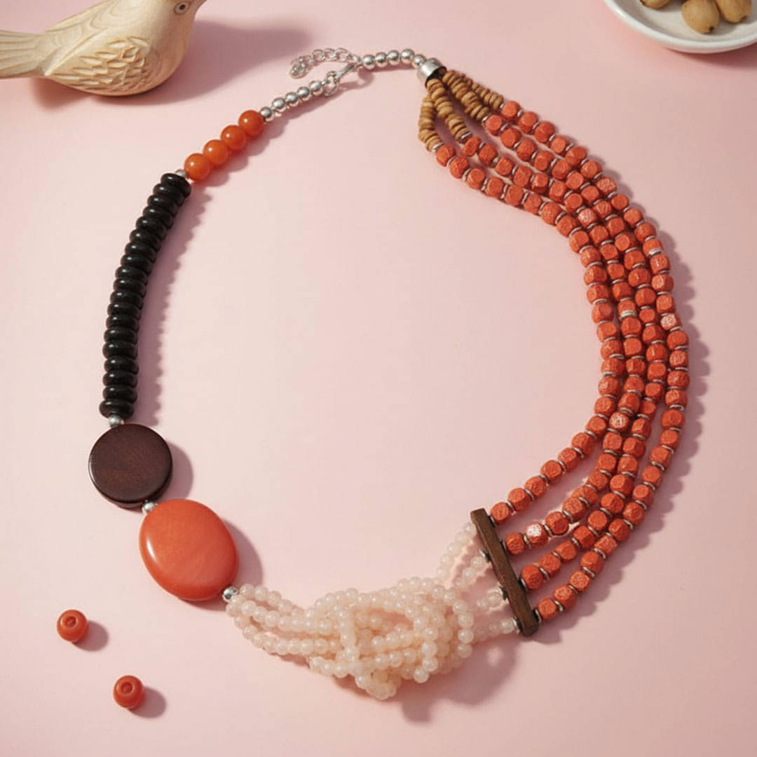     			Nooraa Red Acrylic Necklace ( Pack of 1 )