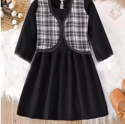 STYLEART E-COMMERCE PVT LTD Woollen Frock For Baby Girls ( Pack of 1 , Black ) STYLEART E-COMMERCE PVT LTD Woollen Frock For Baby Girls ( Pack of 1 , Black )