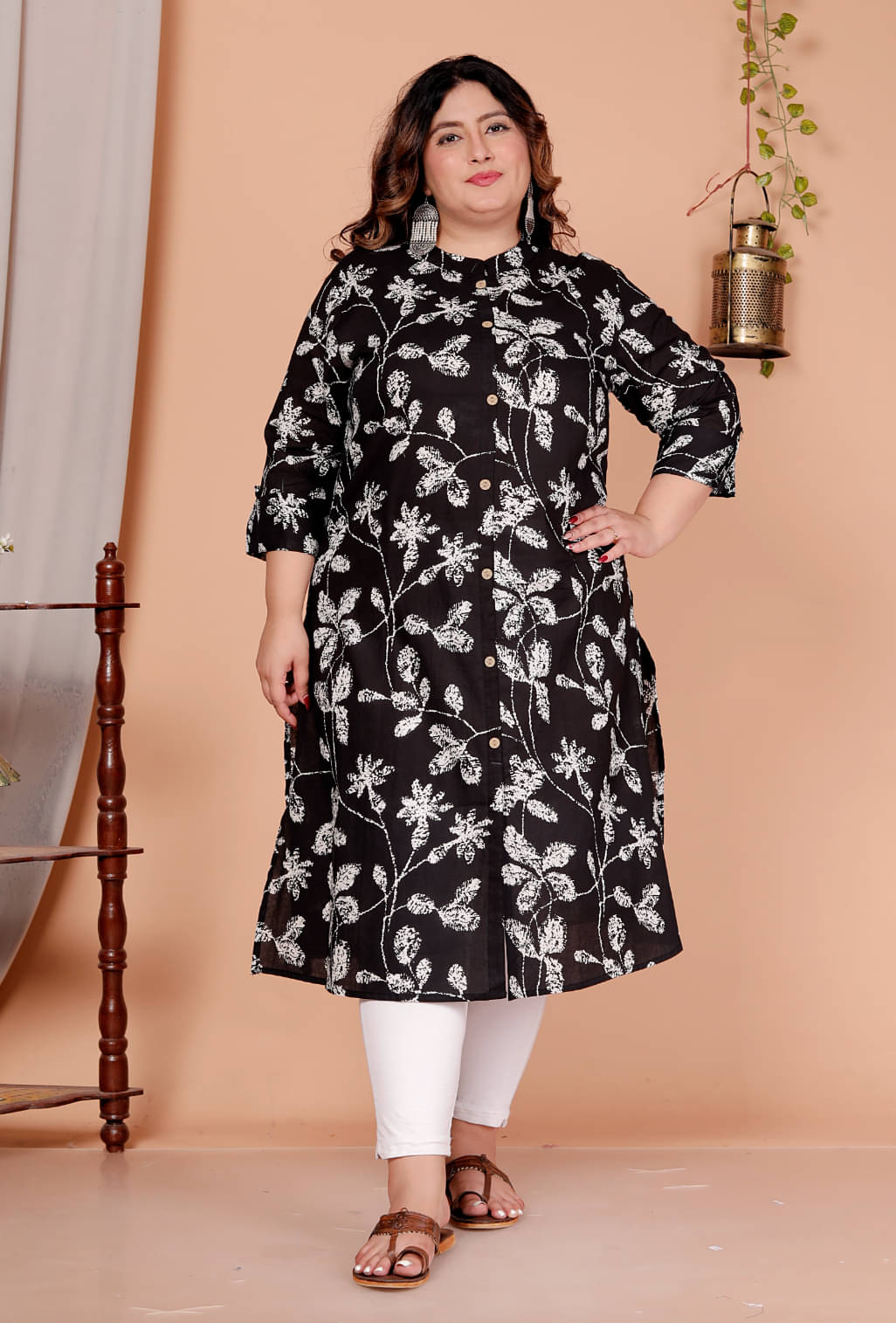 Avnii Women Cotton Printed A-line Kurti ( Black )     			Avnii Women Cotton Printed A-line Kurti ( Black )