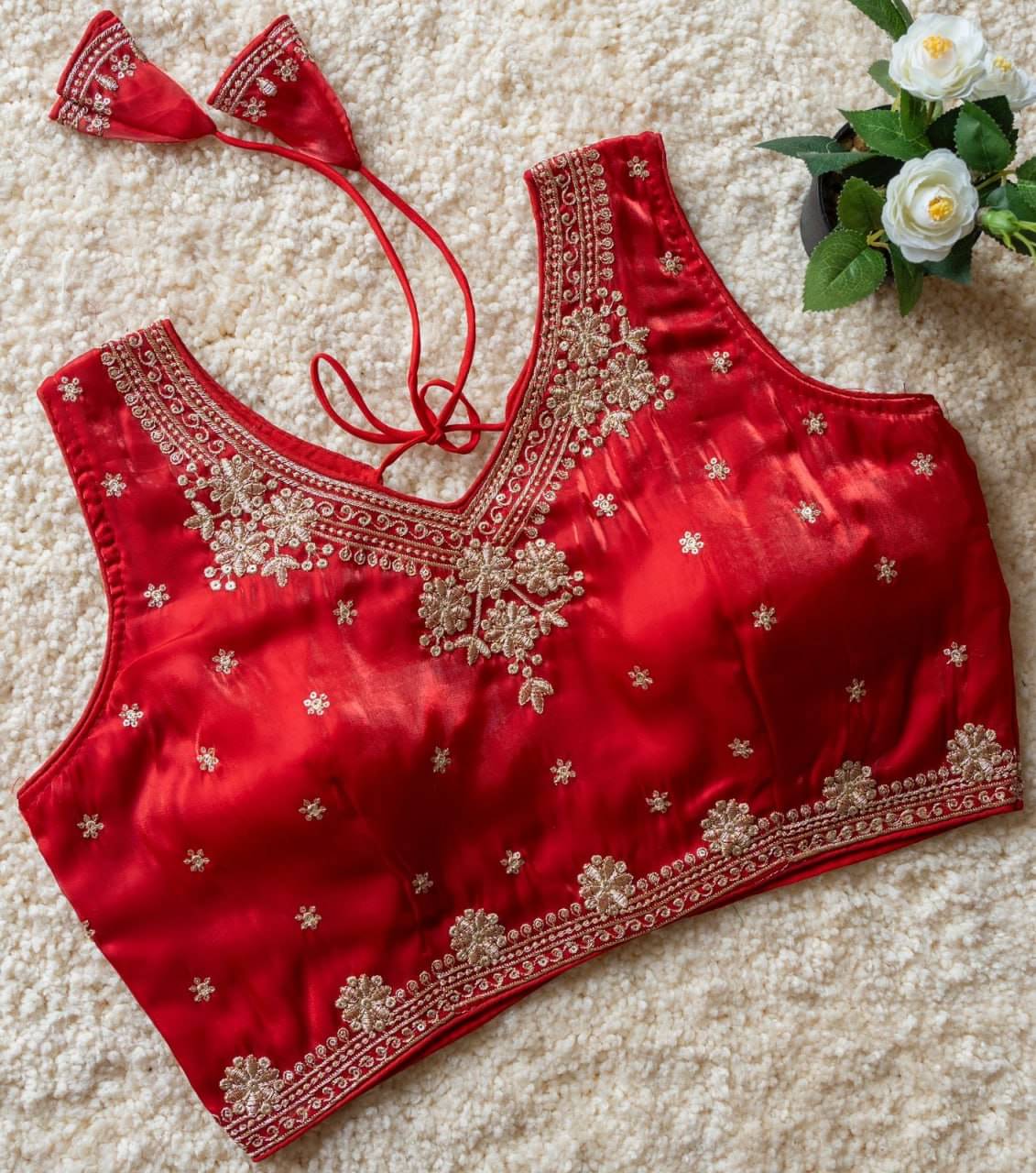 Bigbest Feb Art Silk Readymade with Pad V-Neck Women's Blouse ( Red )     			Bigbest Feb Art Silk Readymade with Pad V-Neck Women's Blouse ( Red )