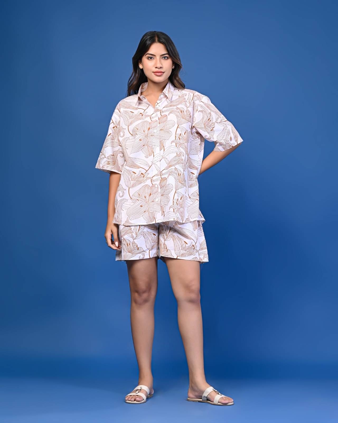 SEREN MILANO Women Printed Shirt With Shorts Co-Ord Set ( Beige ) SEREN MILANO Women Printed Shirt With Shorts Co-Ord Set ( Beige )