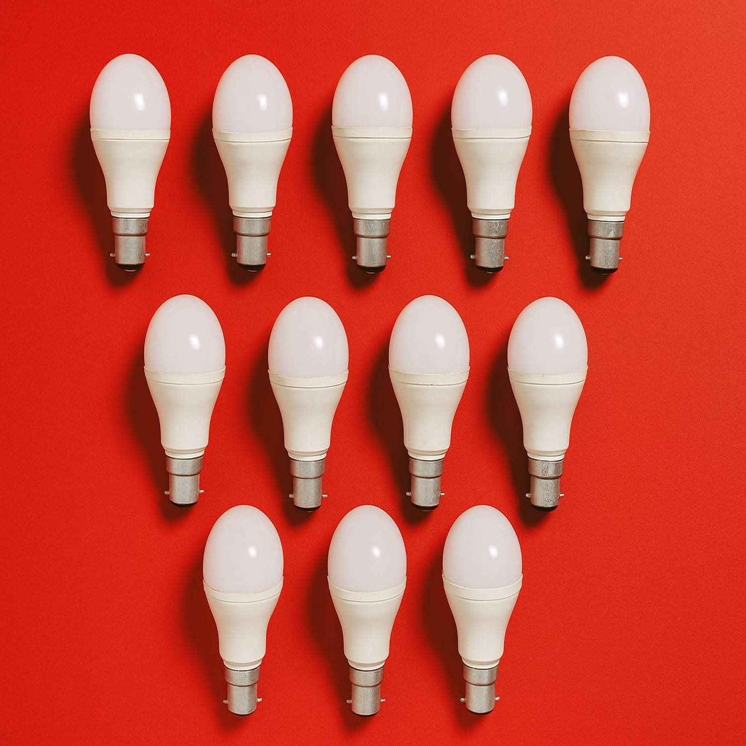Digital glow 9W Cool Day Light LED Bulb ( Pack of 12 ) Digital glow 9W Cool Day Light LED Bulb ( Pack of 12 )