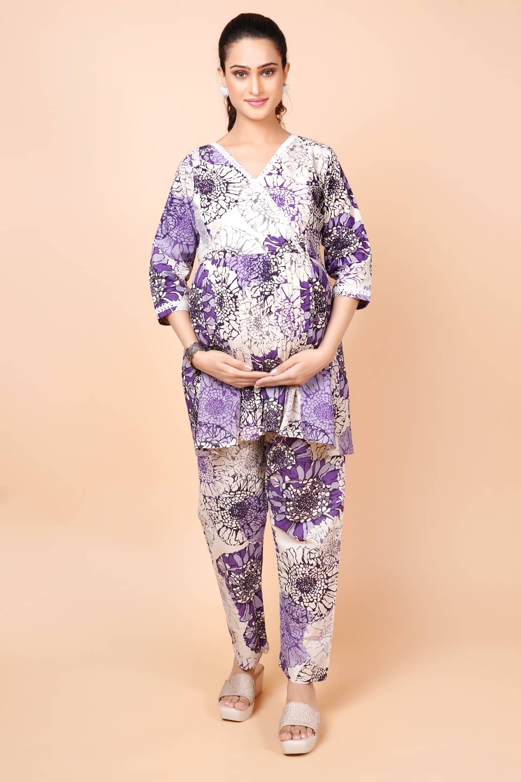 GENERIC SAURABH ENTERPRISES Rayon Printed Women Maternity Kurti with Pyjama ( Purple ) GENERIC SAURABH ENTERPRISES Rayon Printed Women Maternity Kurti with Pyjama ( Purple )
