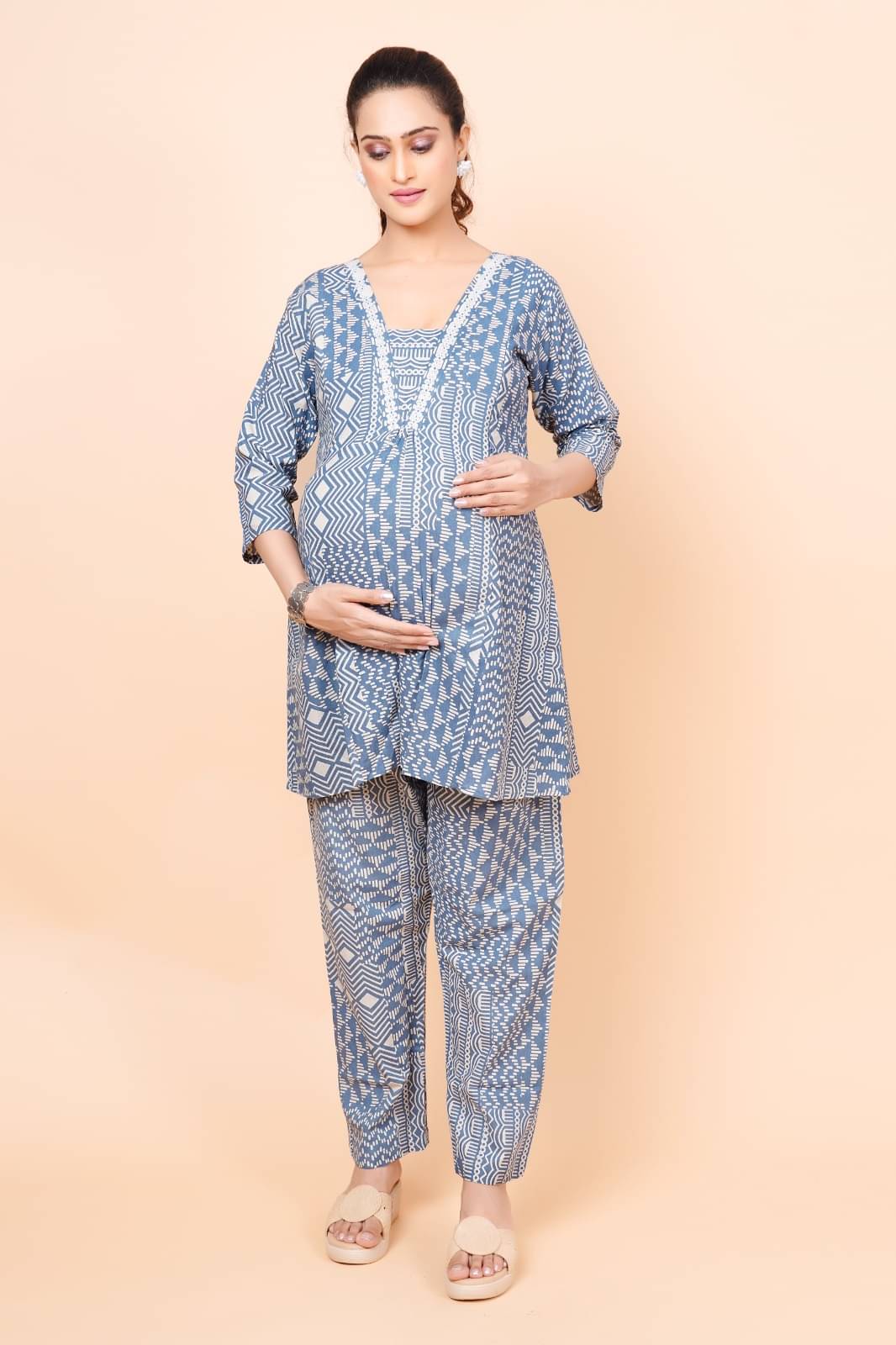 GENERIC SAURABH ENTERPRISES Rayon Printed Women Maternity Kurti with Pyjama ( Blue ) GENERIC SAURABH ENTERPRISES Rayon Printed Women Maternity Kurti with Pyjama ( Blue )