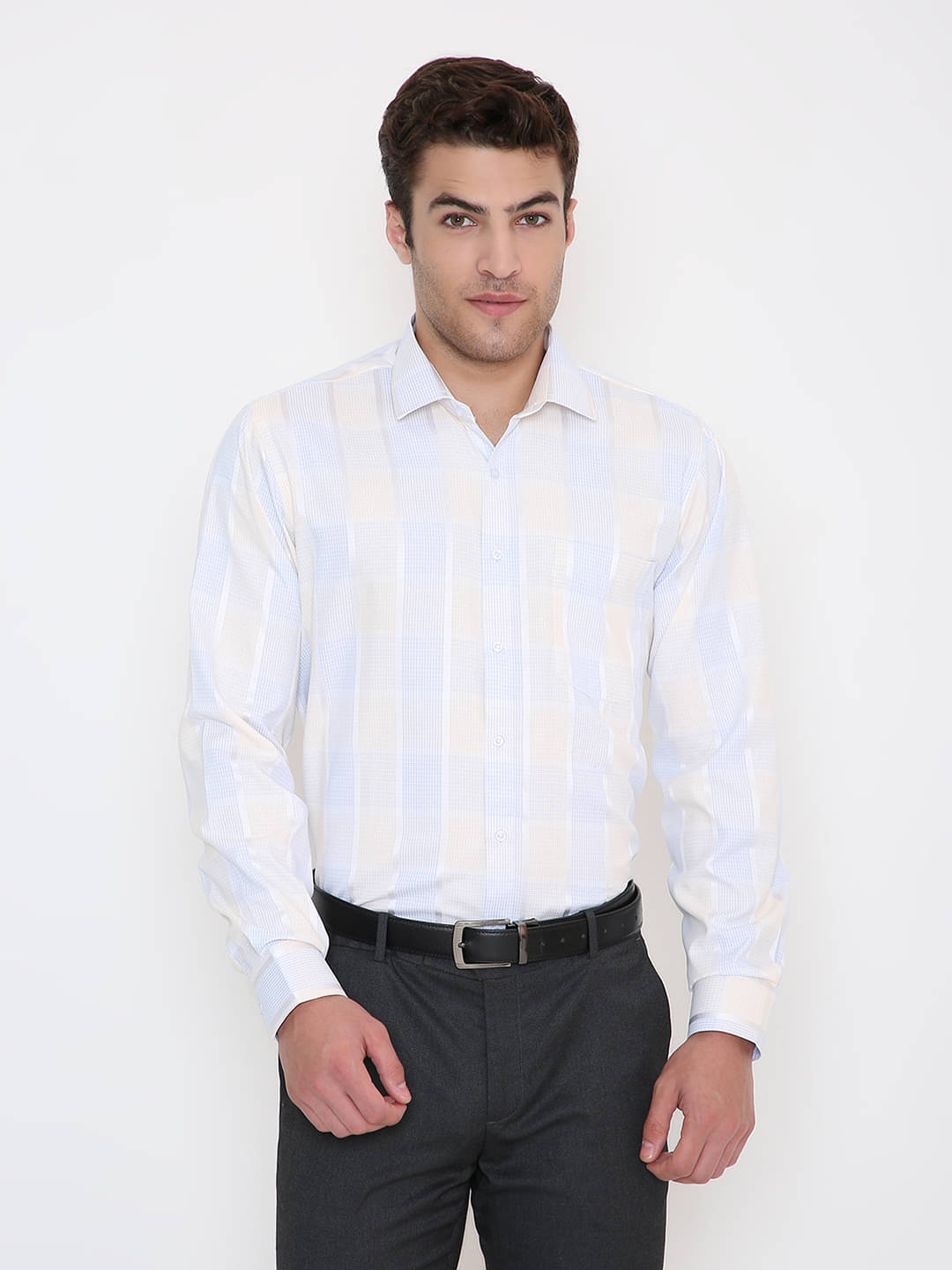 Maharaja Cotton Blend Slim Fit Full Sleeves Men's Formal Shirt - Yellow ( Pack of 1 ) Maharaja Cotton Blend Slim Fit Full Sleeves Men's Formal Shirt - Yellow ( Pack of 1 )