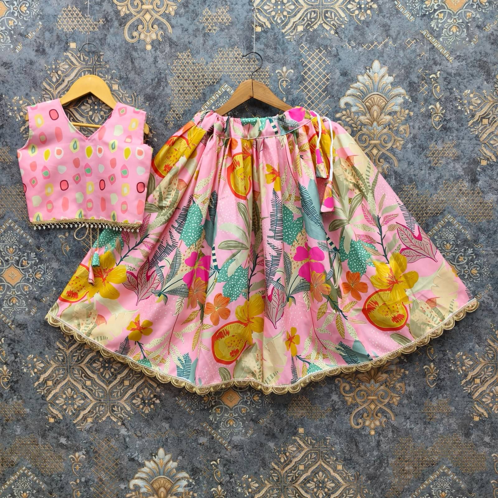     			Maruti Creation Rayon Lehenga Choli Set For Girls ( Pack of 1 , Pink )