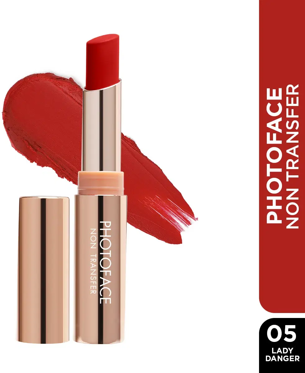     			Me-On Red Matte Long Lasting Creme Lipstick ( Pack of 1 )