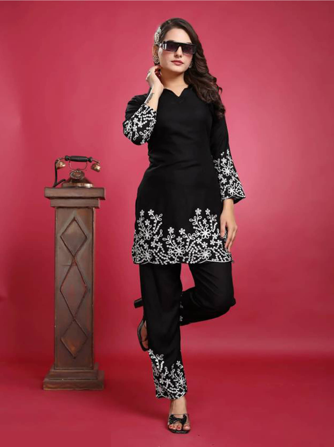 Nirja Creation Women Tunic With Trousers Co-Ord Set ( Black ) Nirja Creation Women Tunic With Trousers Co-Ord Set ( Black )