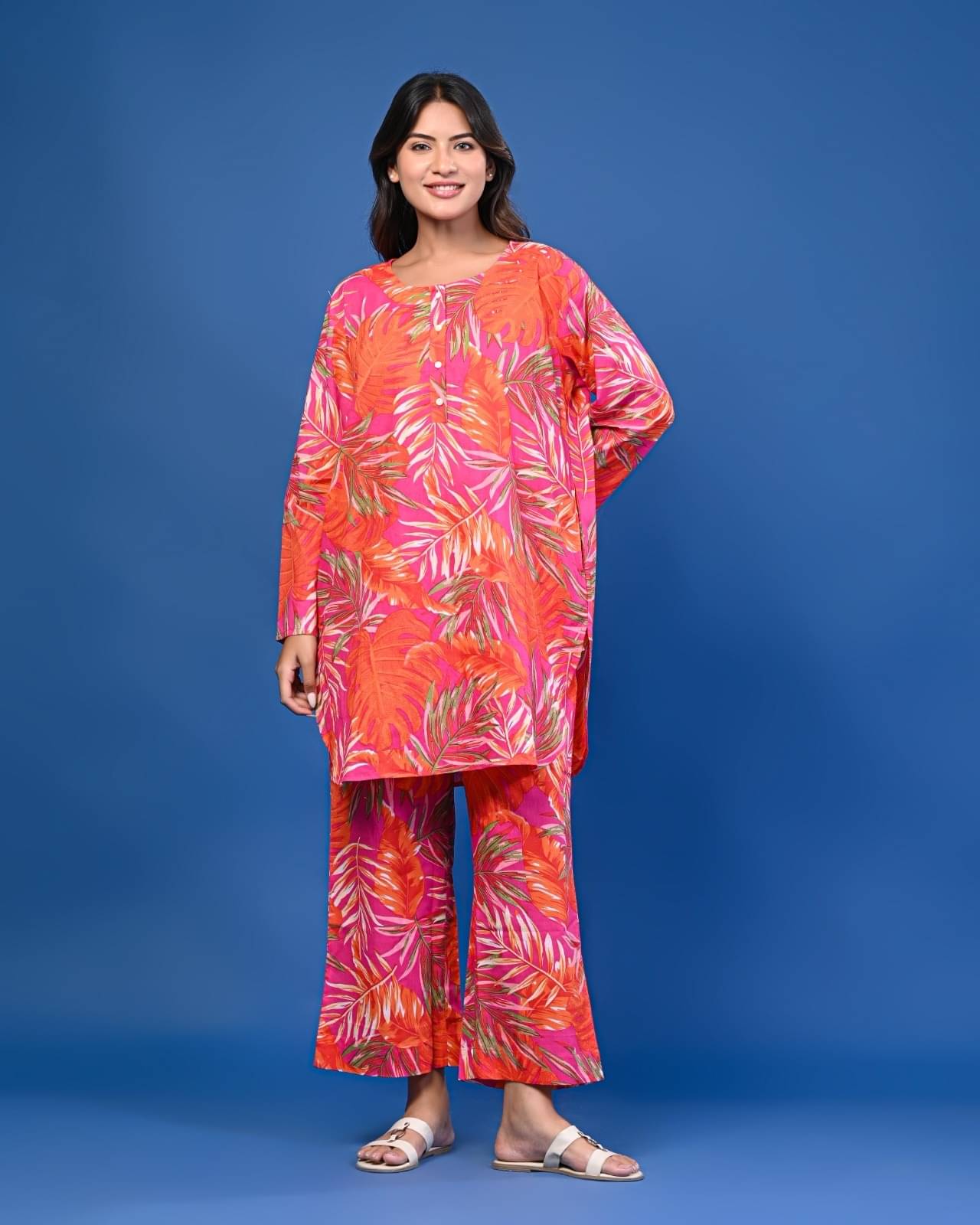 SEREN MILANO Women Printed Top With Trousers Co-Ord Set ( Multicolor 2 ) SEREN MILANO Women Printed Top With Trousers Co-Ord Set ( Multicolor 2 )