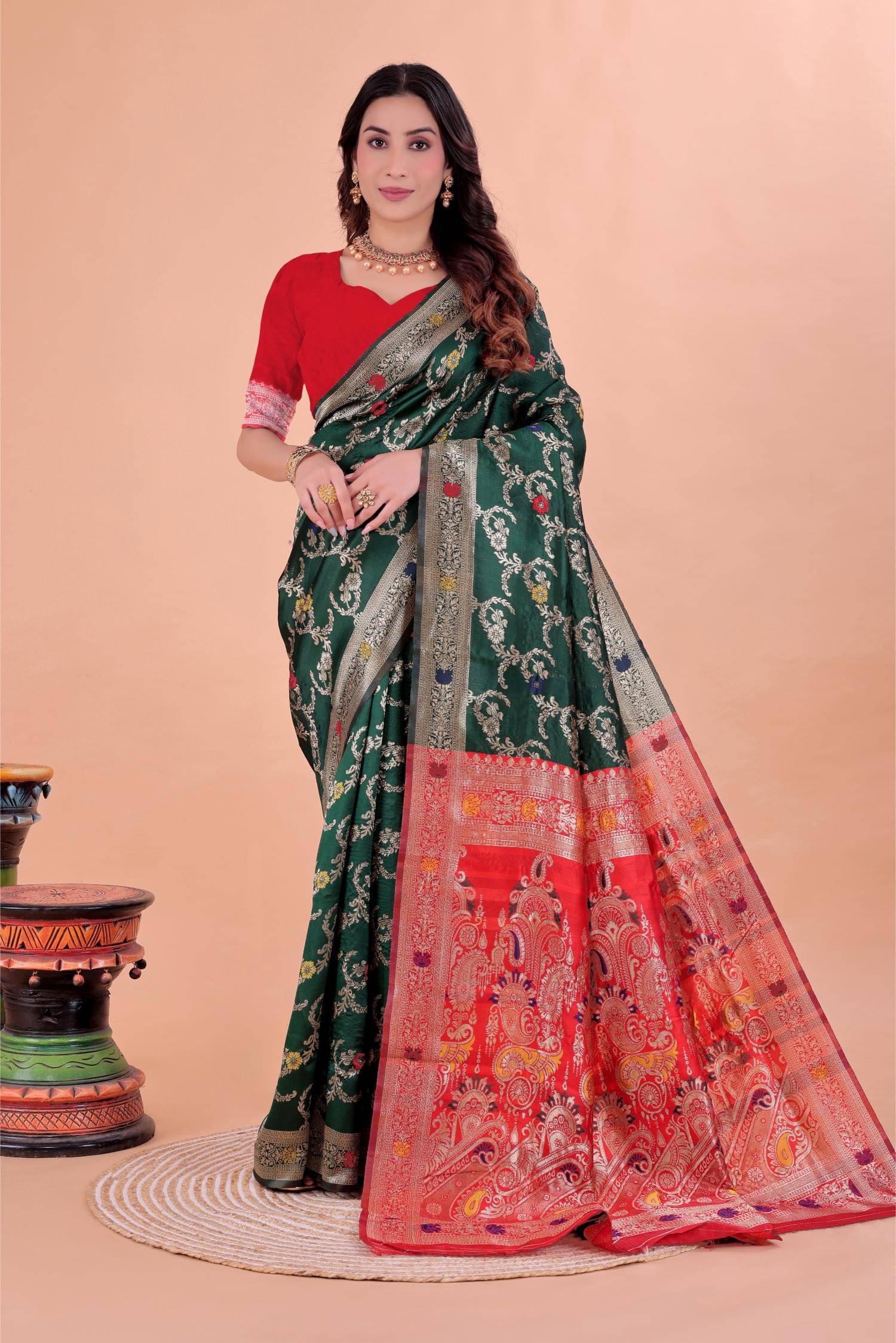 Saadhvi Silk Woven Design Banarasi saree With Unstitched Blouse Piece ( Olive ) Saadhvi Silk Woven Design Banarasi saree With Unstitched Blouse Piece ( Olive )