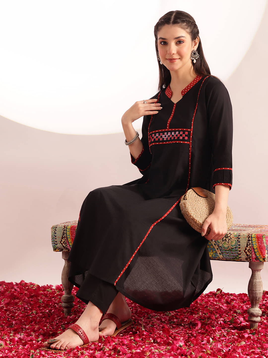 Vbuyz Women Cotton Solid A-line Kurti ( Black ) Vbuyz Women Cotton Solid A-line Kurti ( Black )