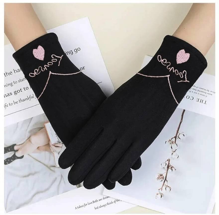 Alamos Black Women's Woollen Gloves ( Pack of 1 ) Alamos Black Women's Woollen Gloves ( Pack of 1 )