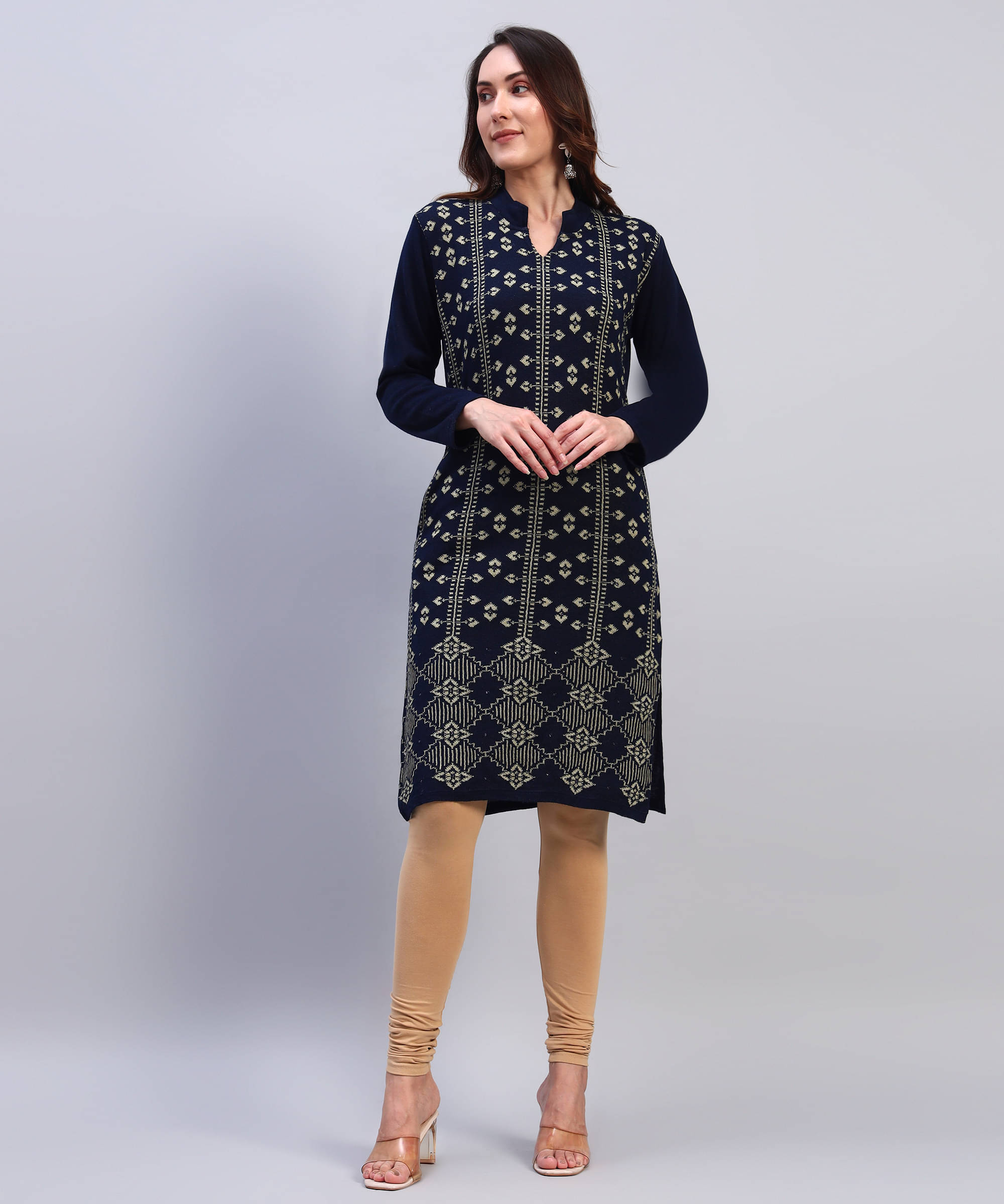     			DRESSBASE Women Woollen Self Design Straight Kurti ( Navy )
