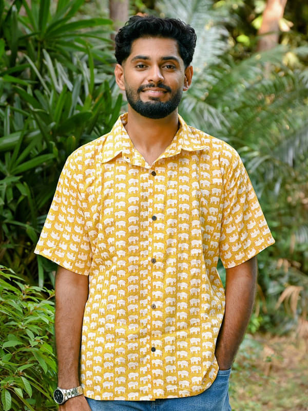 Goodhand 100% Cotton Regular Fit Printed Half Sleeves Men's Casual Shirt - Yellow ( Pack of 1 ) Goodhand 100% Cotton Regular Fit Printed Half Sleeves Men's Casual Shirt - Yellow ( Pack of 1 )