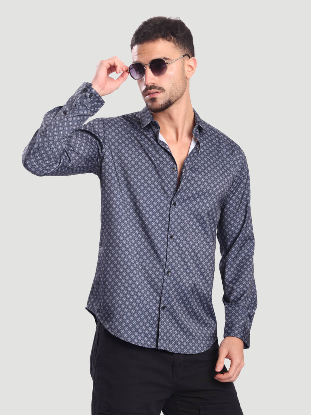 IVOC Elastane Slim Fit Printed Full Sleeves Men's Casual Shirt - Grey ( Pack of 1 )     			IVOC Elastane Slim Fit Printed Full Sleeves Men's Casual Shirt - Grey ( Pack of 1 )