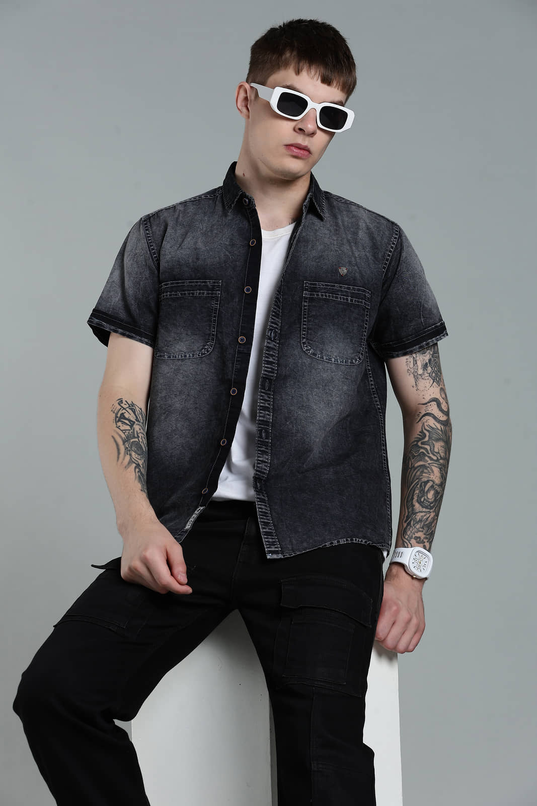 Kuons Avenue Denim Regular Fit Solids Half Sleeves Men's Casual Shirt - Grey ( Pack of 1 )
