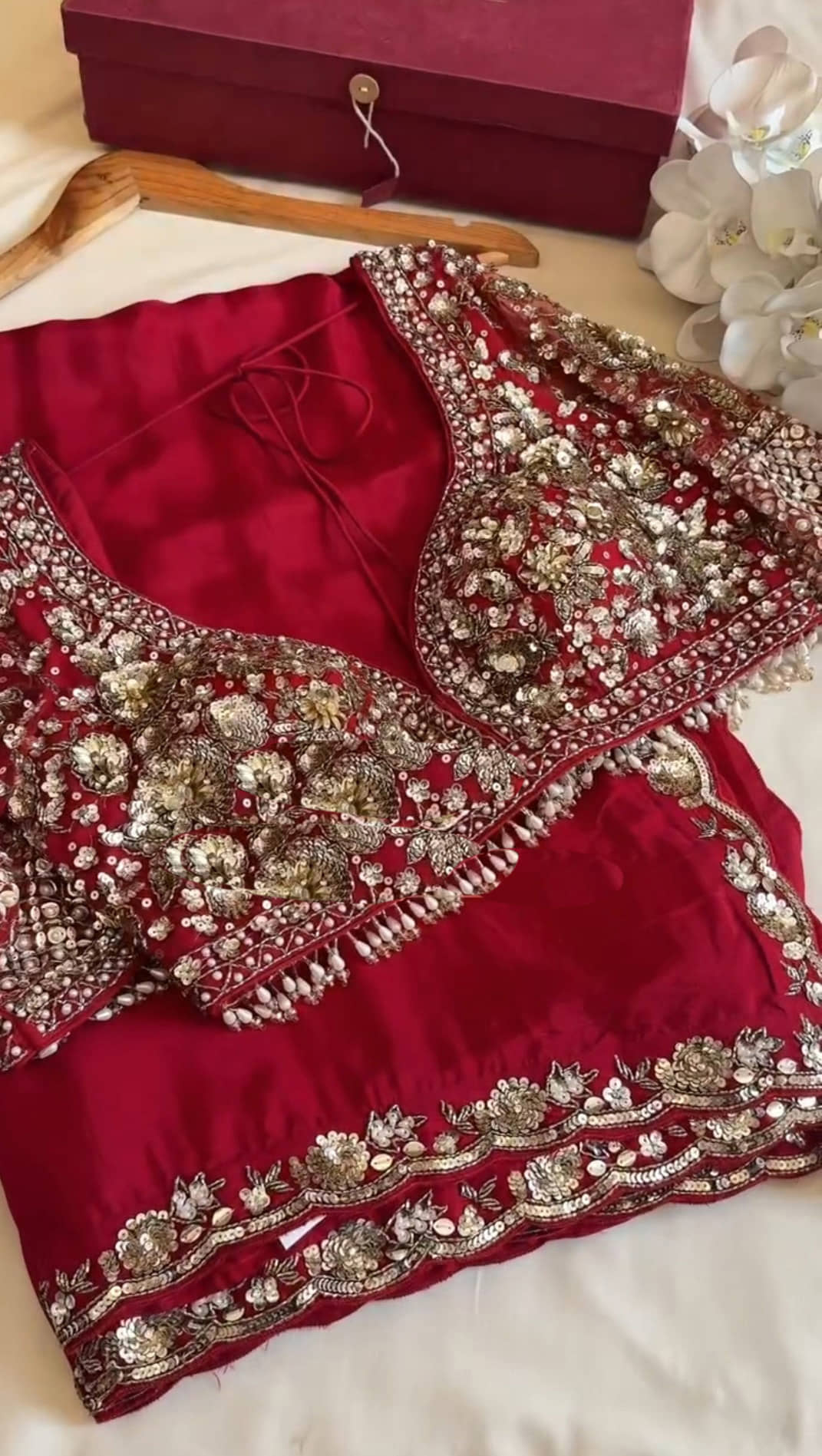 Lady Shopi Silk Blend Embroidered Regular Saree With Unstitched Blouse Piece ( Maroon ) - Sarees | Buy online on ZillyBuy
