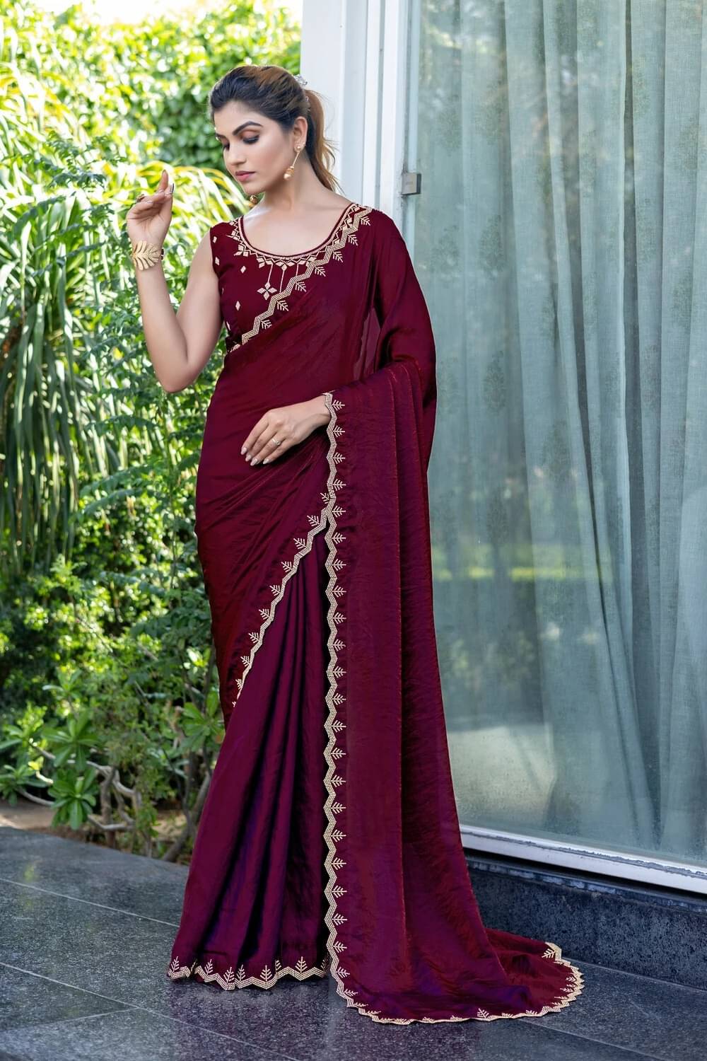 MAHAVIR CREATION Satin Embellished Regular Saree With Unstitched Blouse Piece ( Maroon ) MAHAVIR CREATION Satin Embellished Regular Saree With Unstitched Blouse Piece ( Maroon )