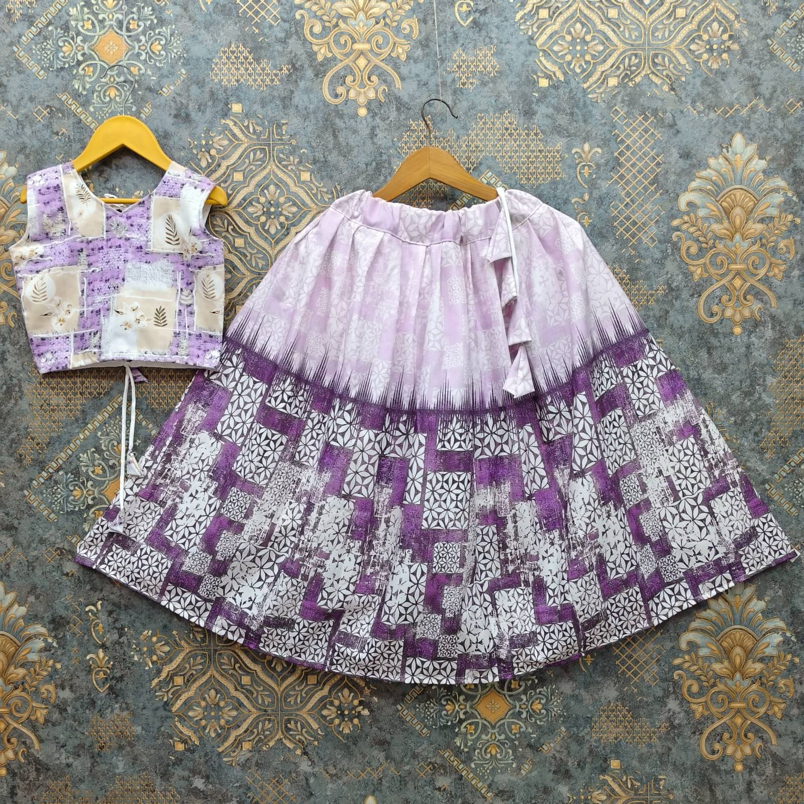     			Maruti Creation Rayon Lehenga Choli Set For Girls ( Pack of 1 , Lavender )