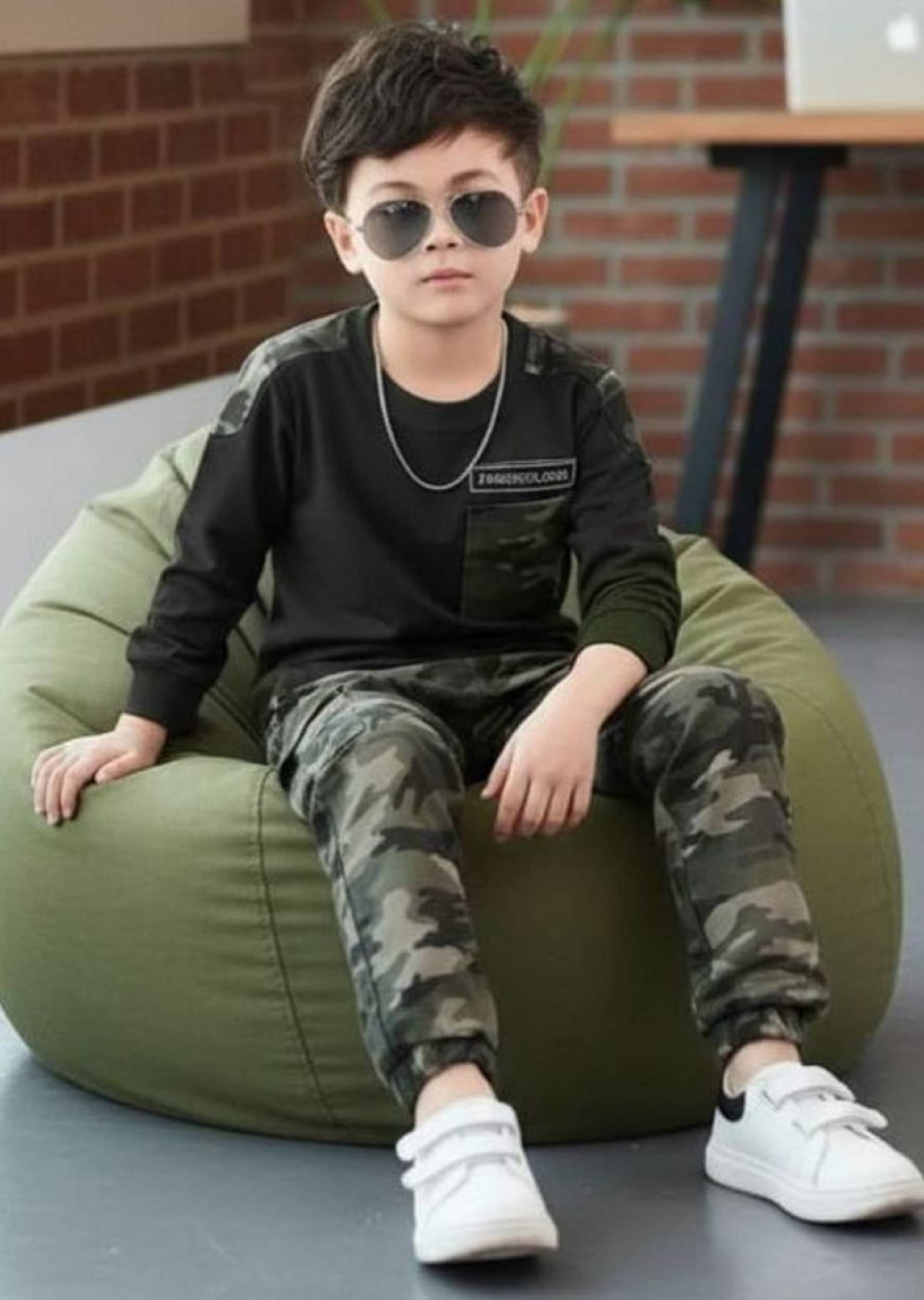 Mona B Pack of 1 Boys Cotton Blend T-Shirt & Trackpants Set ( Black ) Mona B Pack of 1 Boys Cotton Blend T-Shirt & Trackpants Set ( Black )