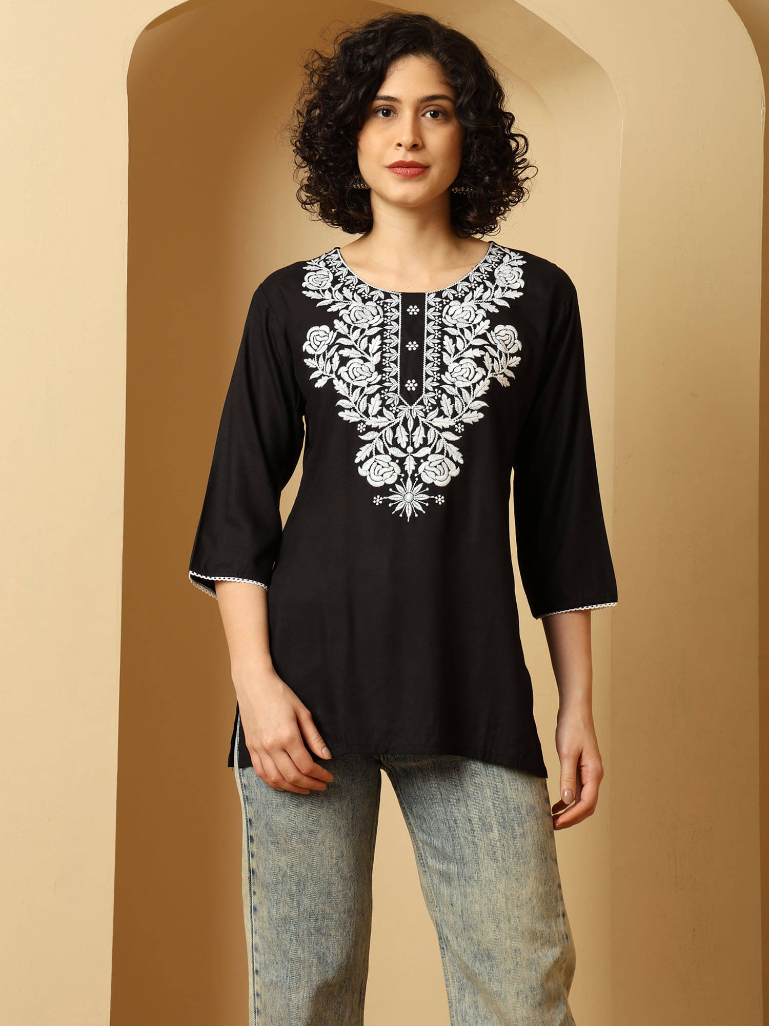     			Urban Kanya Women Rayon Solid A-line Kurti ( Black )