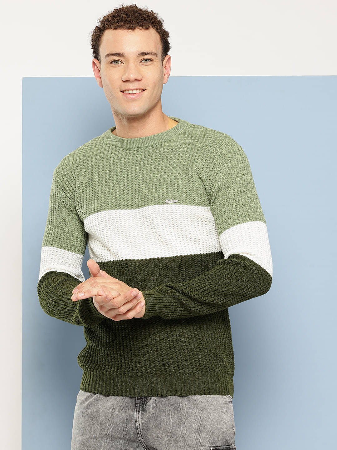 Aarika Woollen Round Neck Men's Full Sleeves Pullover Sweater - Green ( Pack of 1 )     			Aarika Woollen Round Neck Men's Full Sleeves Pullover Sweater - Green ( Pack of 1 )