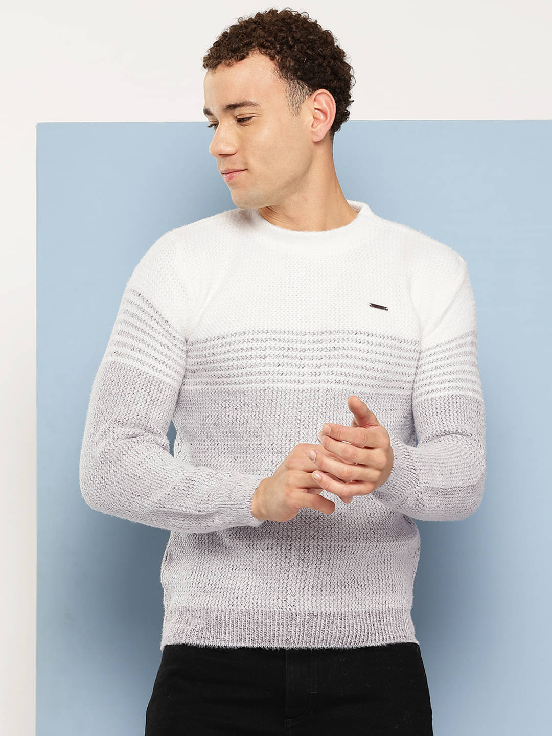 Aarika Woollen Round Neck Men's Full Sleeves Pullover Sweater - Grey ( Pack of 1 )     			Aarika Woollen Round Neck Men's Full Sleeves Pullover Sweater - Grey ( Pack of 1 )