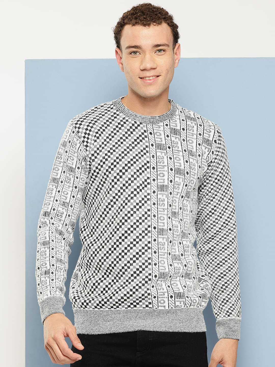 Aarika Woollen Round Neck Men's Full Sleeves Pullover Sweater - Grey ( Pack of 1 )     			Aarika Woollen Round Neck Men's Full Sleeves Pullover Sweater - Grey ( Pack of 1 )