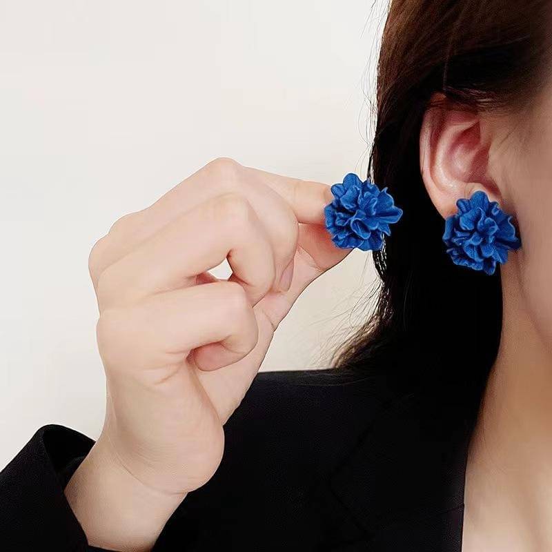     			Adornity Blue Stud Earrings ( Pack of 1 )