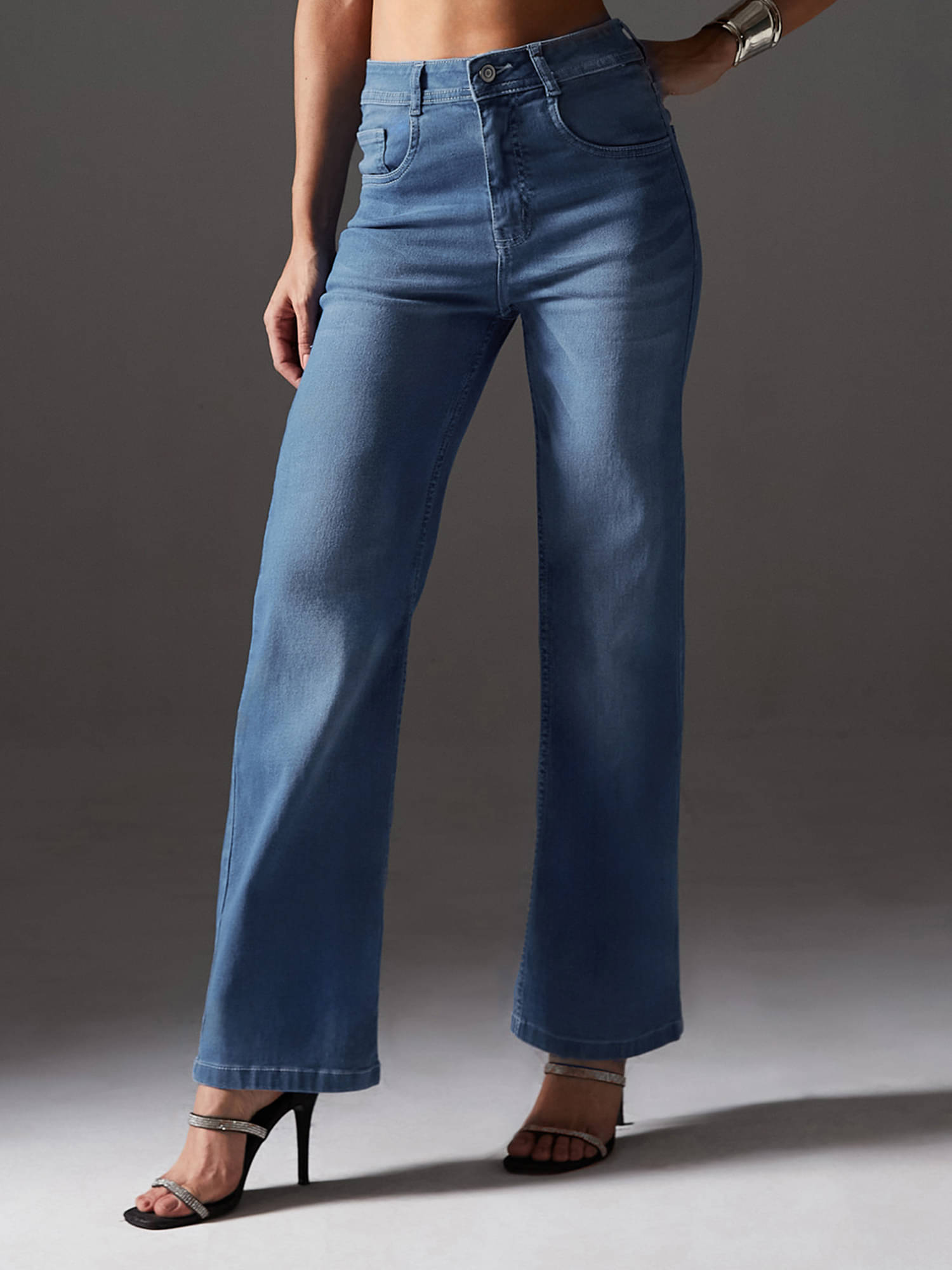     			Miss Chase Women's Wide Leg Mid-Rise Jeans ( Blue )