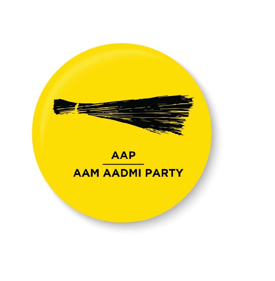     			PEACOCKRIDE Vote for your Party I Aam Aadmi Party Symbol Pin Badge (Multicolor, Plastic, 44mm)