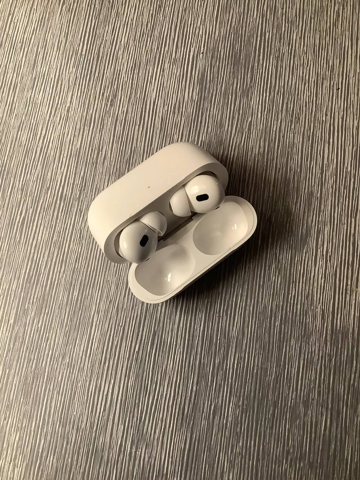 PODS Bluetooth True Wireless (TWS) On Ear 4 Hours Playback Active Noise     			PODS Bluetooth True Wireless (TWS) On Ear 4 Hours Playback Active Noise