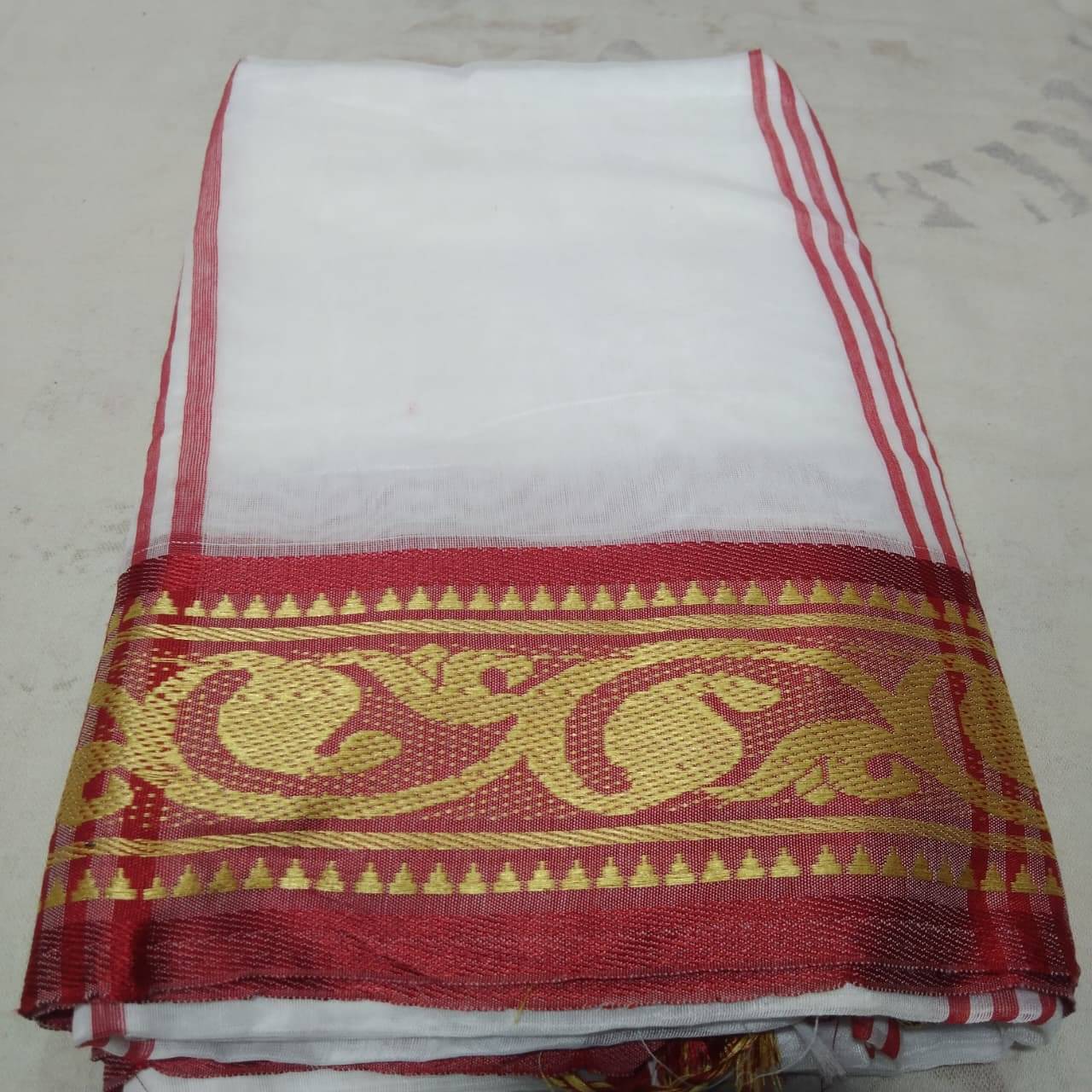 PRIYAM STYLE HUB Cotton Silk Solid Regular Saree Without Blouse Piece ( White ) PRIYAM STYLE HUB Cotton Silk Solid Regular Saree Without Blouse Piece ( White )