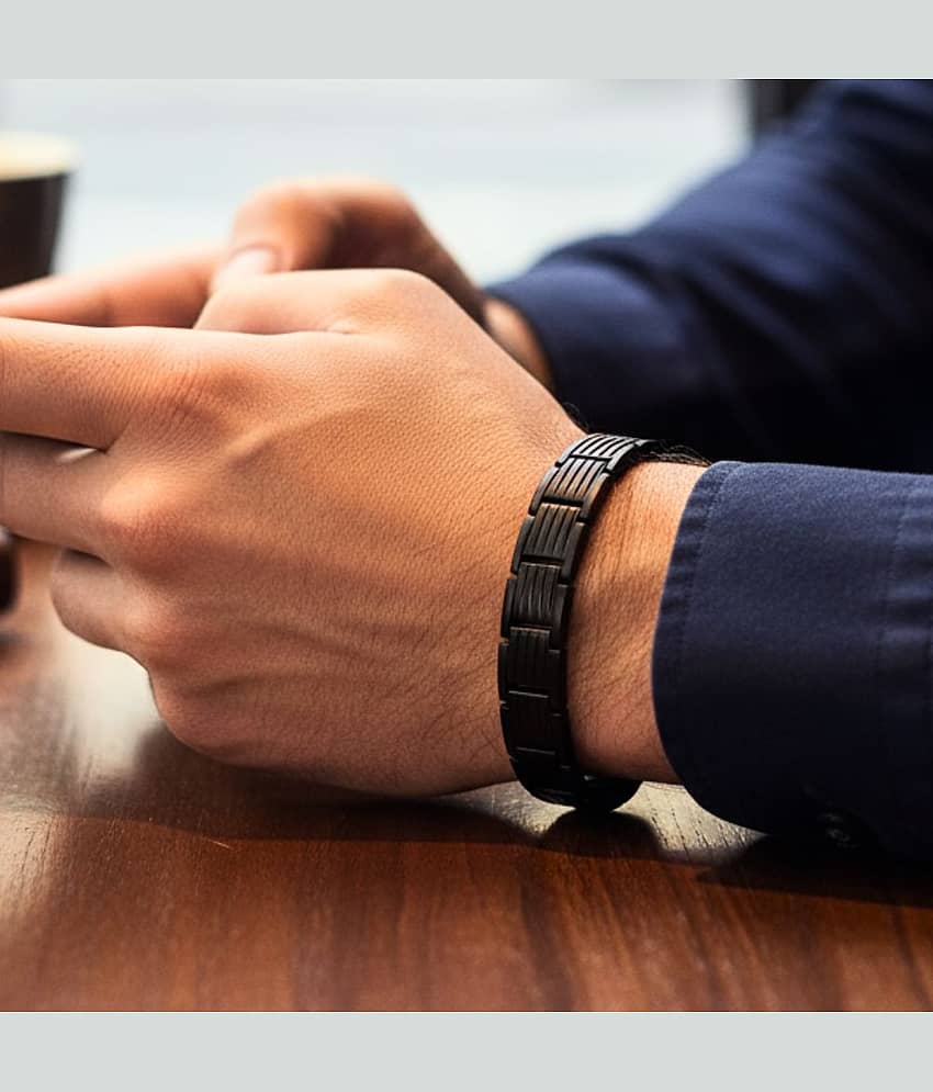 Style Wind Black Bracelet ( Pack of 1 ) - Bangles & Bracelets | Buy online on ZillyBuy