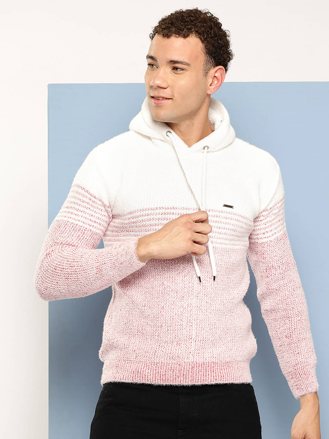 Aarika Woollen Hooded Men's Sweatshirt - Pink ( Pack of 1 )     			Aarika Woollen Hooded Men's Sweatshirt - Pink ( Pack of 1 )