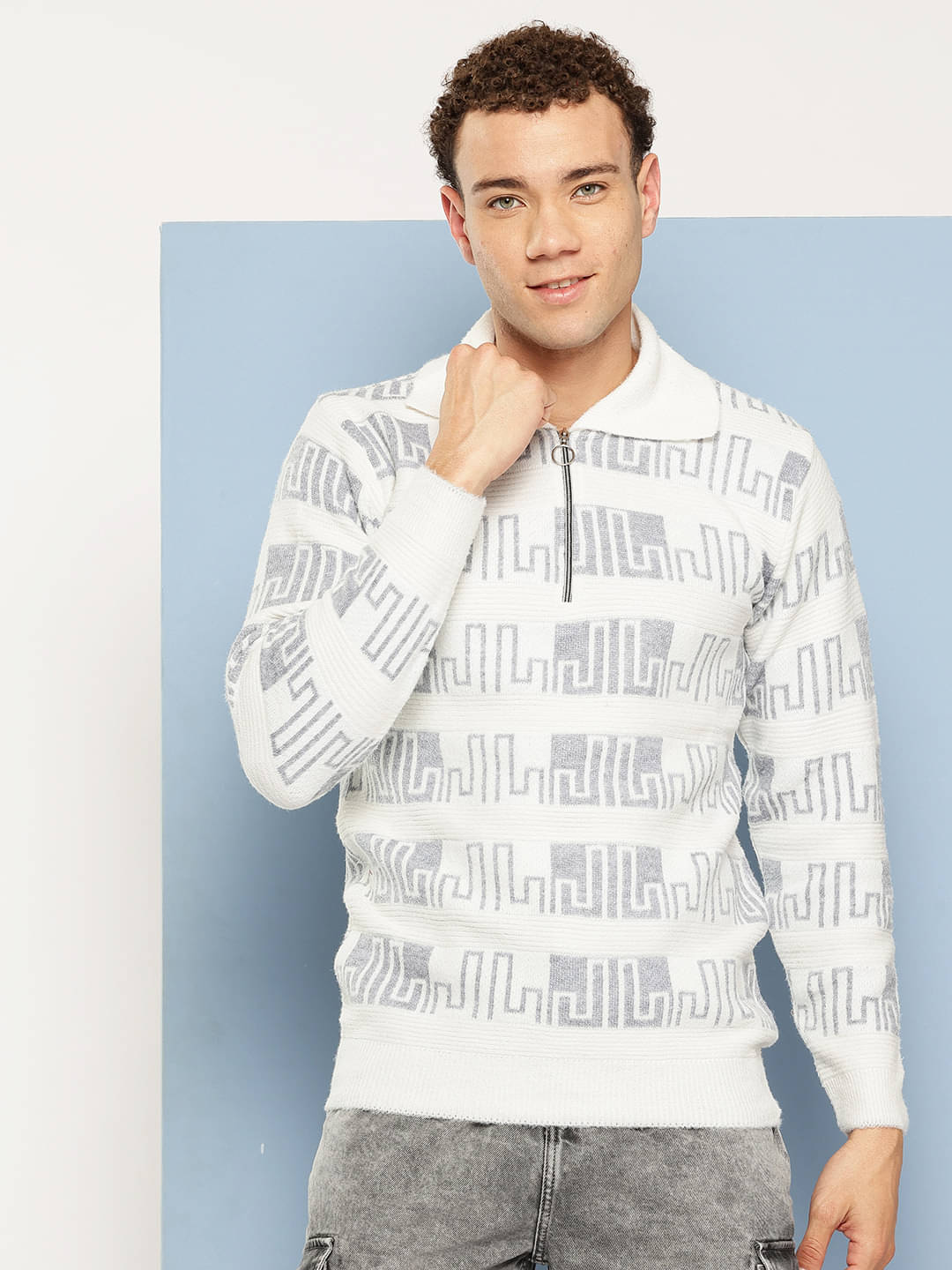 Aarika Woollen Round Neck Men's Sweatshirt - Grey ( Pack of 1 )     			Aarika Woollen Round Neck Men's Sweatshirt - Grey ( Pack of 1 )