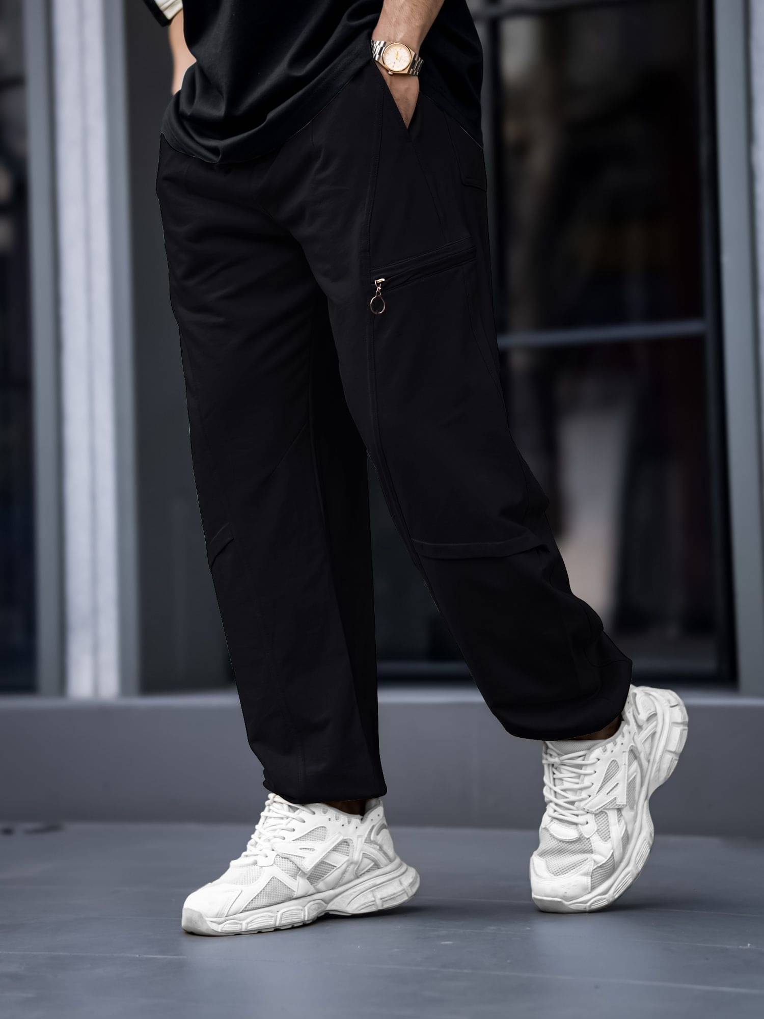 JUMP CUTS Black Cotton Men's Trackpants ( Pack of 1 )     			JUMP CUTS Black Cotton Men's Trackpants ( Pack of 1 )