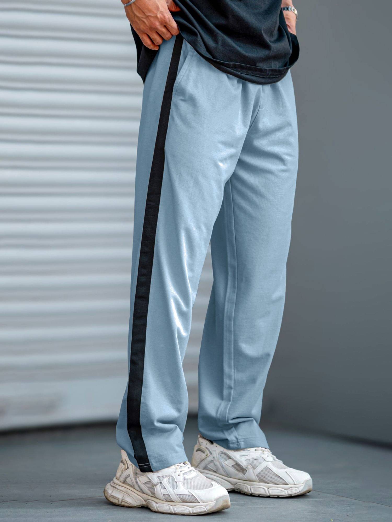 JUMP CUTS Blue Cotton Men's Trackpants ( Pack of 1 ) JUMP CUTS Blue Cotton Men's Trackpants ( Pack of 1 )