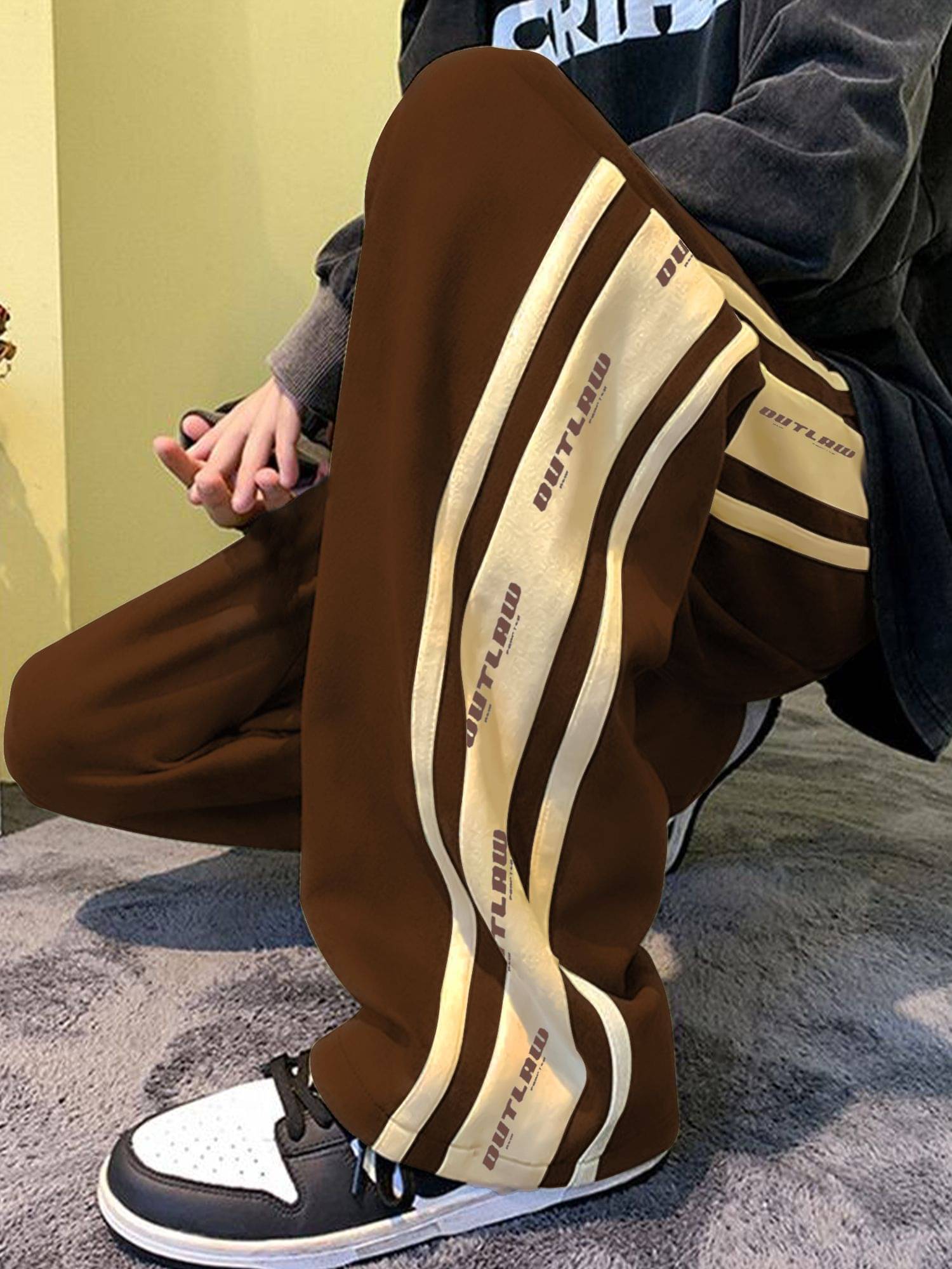     			JUMP CUTS Brown Polyester Men's Trackpants ( Pack of 1 )