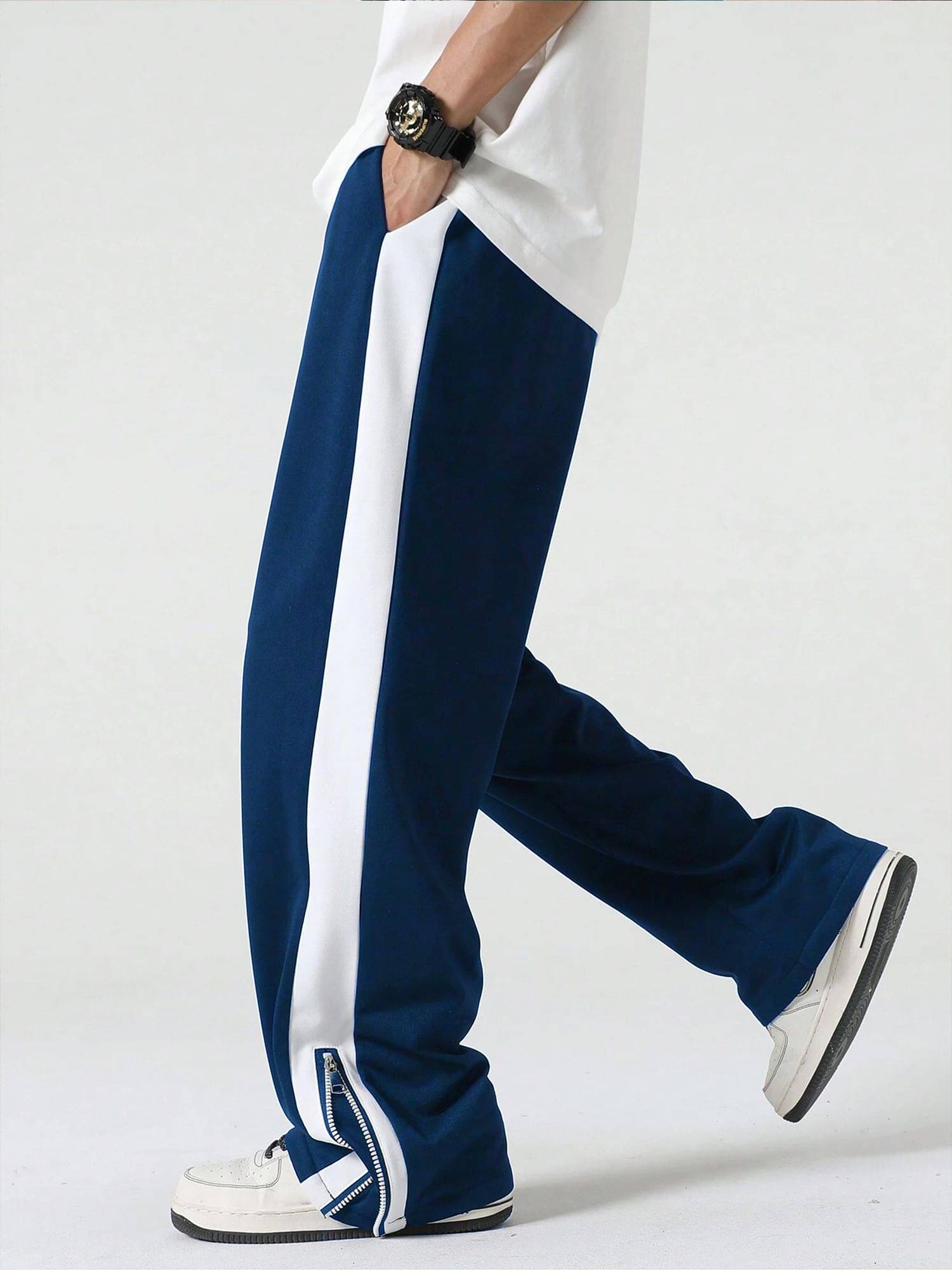 JUMP CUTS Navy Blue Polyester Men's Trackpants ( Pack of 1 )     			JUMP CUTS Navy Blue Polyester Men's Trackpants ( Pack of 1 )
