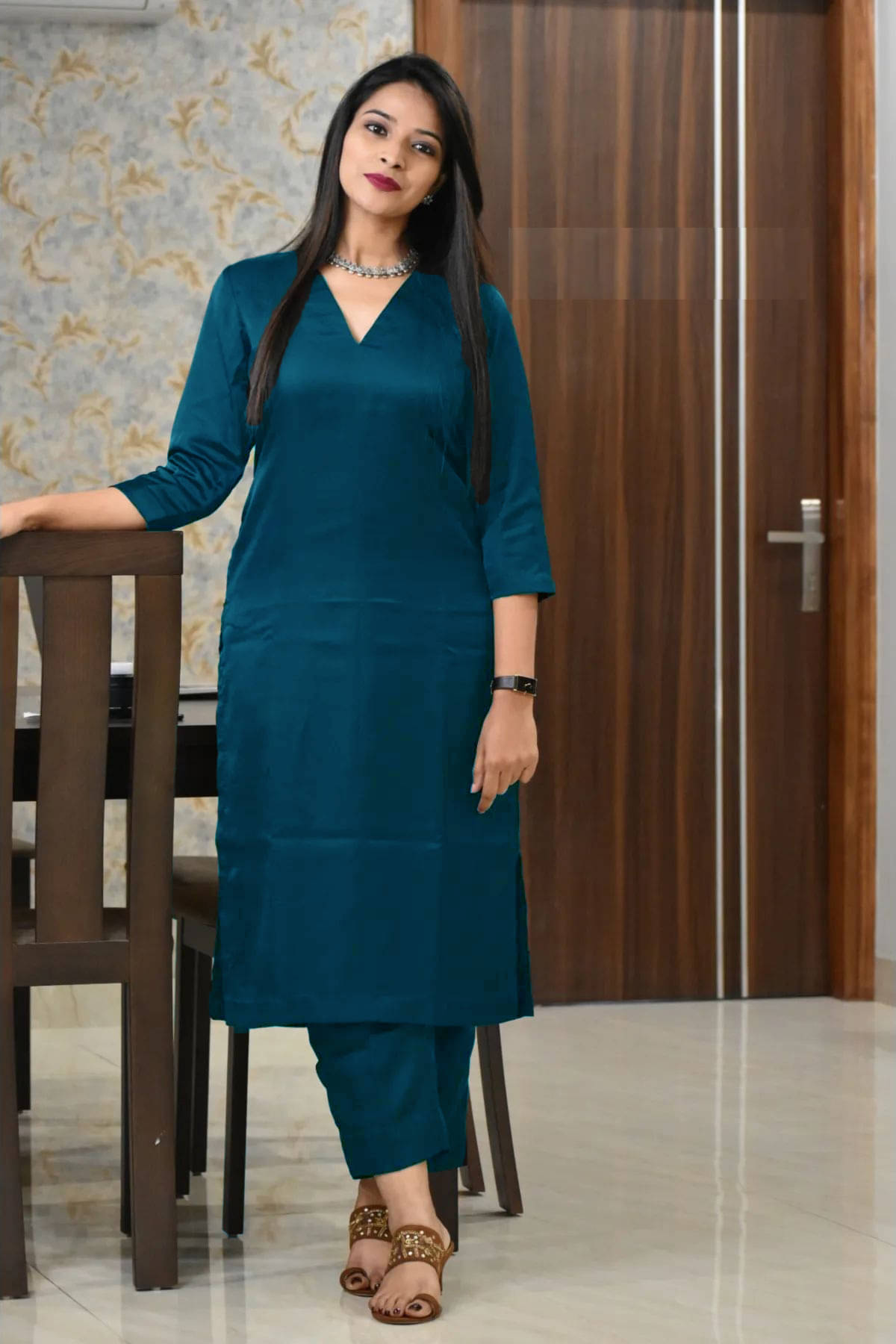 Nirja Creation Women Cotton Silk Solid Straight Kurti With Pants ( Teal ) Nirja Creation Women Cotton Silk Solid Straight Kurti With Pants ( Teal )