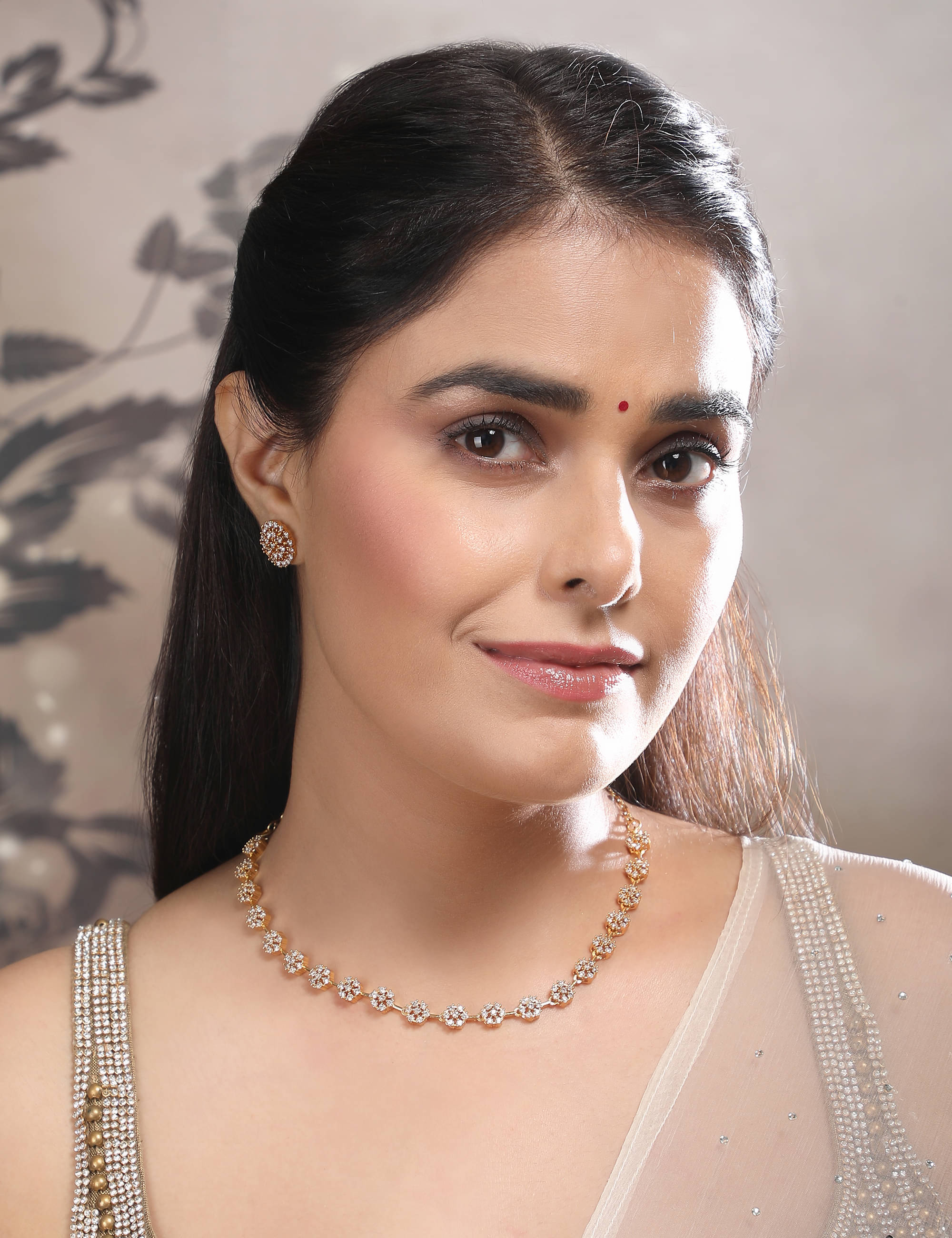     			Thrillz Gold Brass Necklace Set ( Pack of 3 )