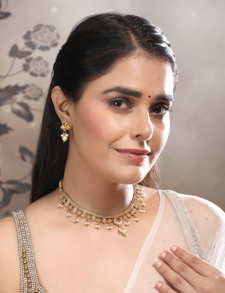     			Thrillz Gold Brass Necklace Set ( Pack of 3 )