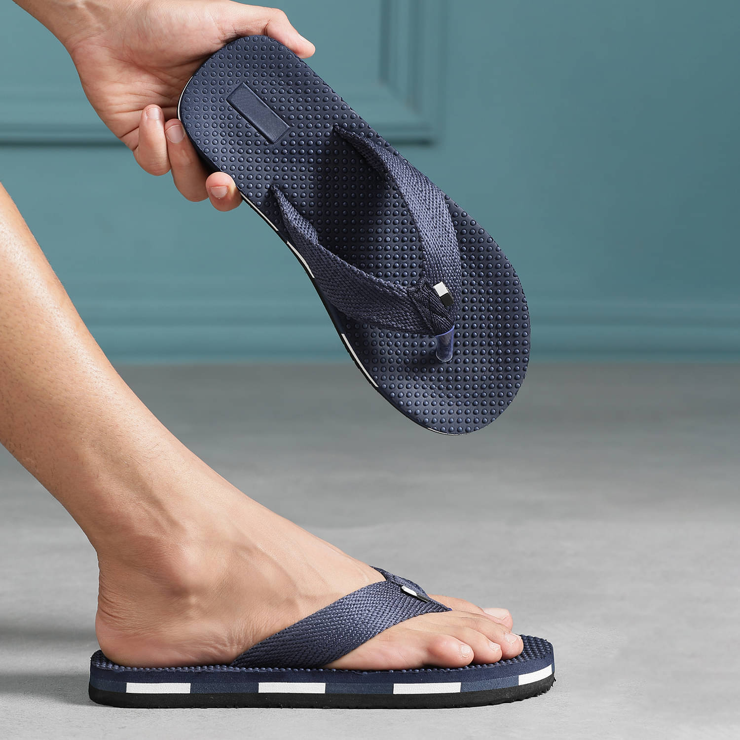     			VOKLINE Navy Men's Thong Flip Flop