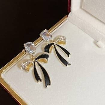     			Yugosmile Black Drop Earrings ( Pack of 1 )