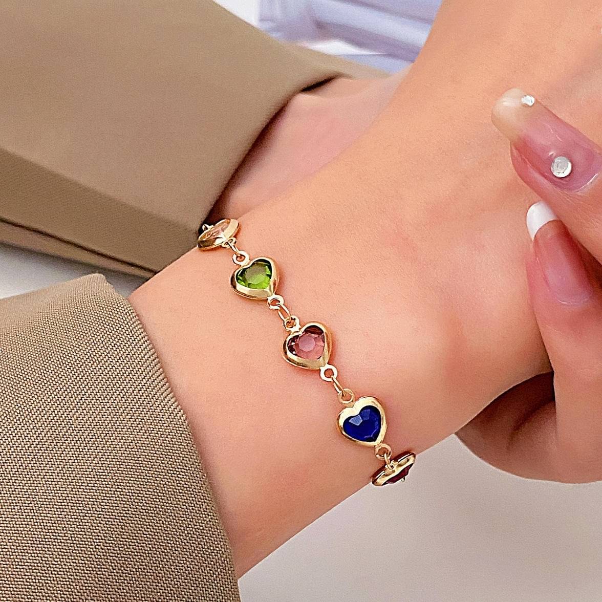 Adornity Multicolor Bracelet ( Pack of 1 )     			Adornity Multicolor Bracelet ( Pack of 1 )