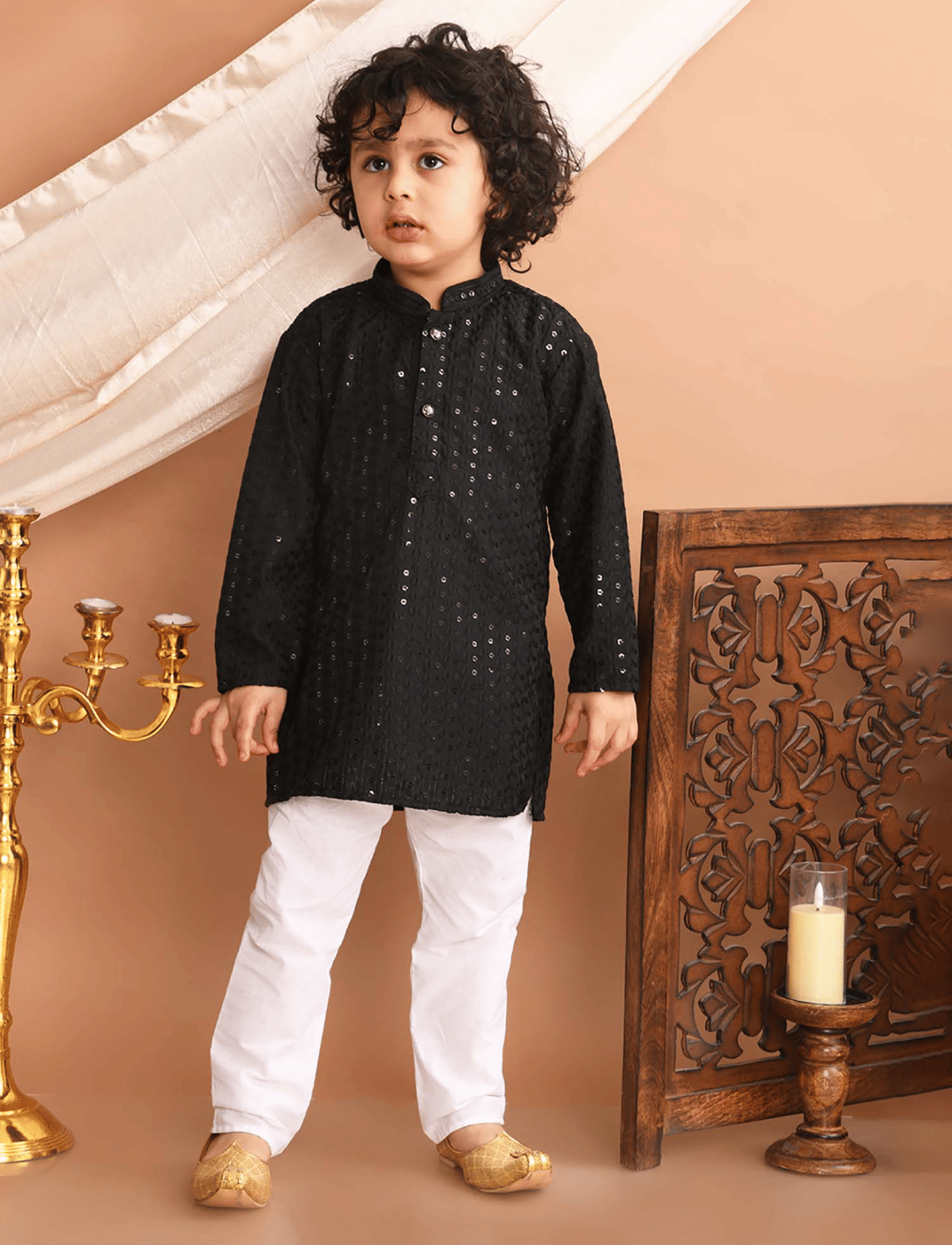 Anaya Azrin Boys Cotton Blend Striped Pattern Kurta ( Black , Pack of 1 )     			Anaya Azrin Boys Cotton Blend Striped Pattern Kurta ( Black , Pack of 1 )