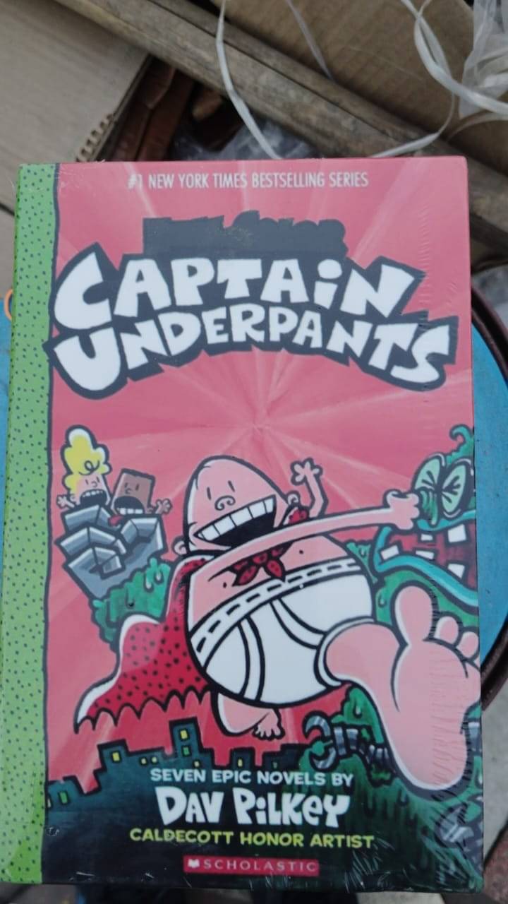     			Captain Underpants Full Color Edition Box of 7 Books