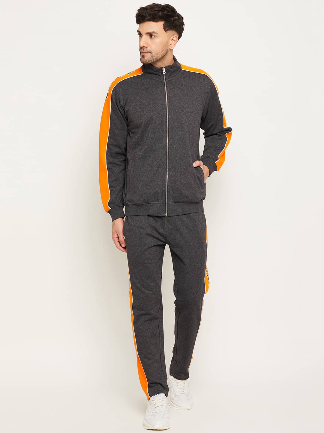 Club York Black Cotton Blend Men's Trackpants ( Pack of 1 )     			Club York Black Cotton Blend Men's Trackpants ( Pack of 1 )