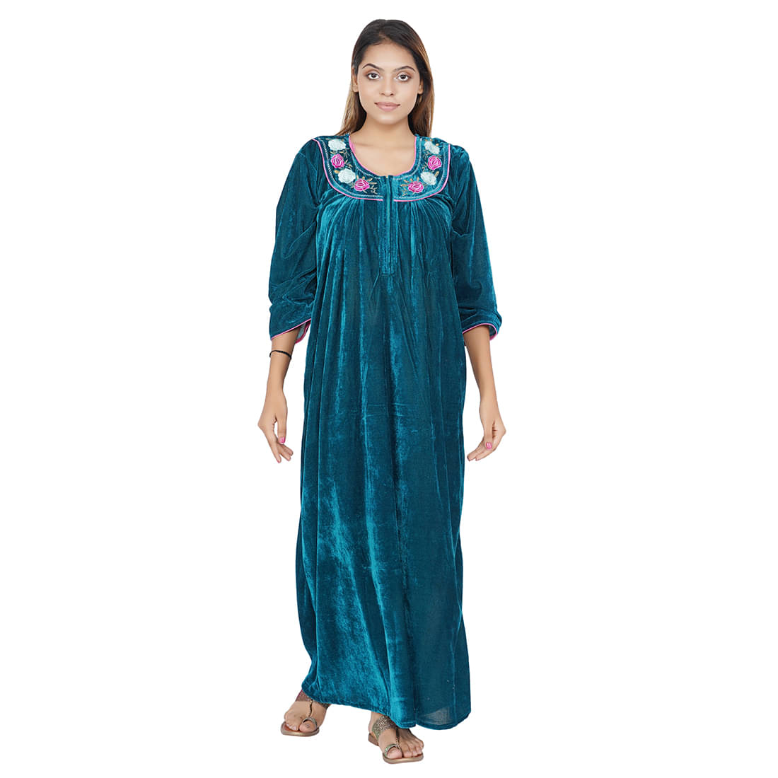     			Gutthi Woollen Solid Women Regular Nighty ( Green )